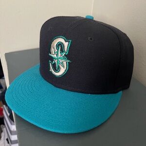 Seattle Mariners Black and Teal Cap